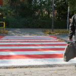 Jędrzejów. W mieście powstają biało-czerwone przejścia dla pieszych / Ewa Pociejowska-Gawęda / Radio Kielce