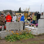 Kwesta oraz msza święta na cmentarzu w Sędziszowie / Ewa Pociejowska-Gawęda / Radio Kielce