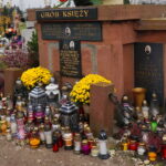 Kwesta oraz msza święta na cmentarzu w Sędziszowie / Ewa Pociejowska-Gawęda / Radio Kielce