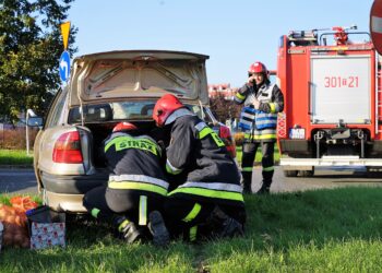 Wypadek na skrzyżowaniu ulicy Sandomierskiej i Alei Solidarności / Bartłomiej Zapała / Radio Kielce