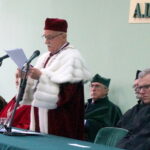 Inauguracja roku akademickiego na Wszechnicy Świętokrzyskiej. Rektor uczelni prof. Mieczysław Adamczyk / Michał Kita / Radio Kielce