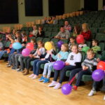 Inauguracja 15. Akademii Przyszłości, podczas której dzieci otrzymały specjalne indeksy sukcesu / Marcin Różyc / Radio Kielce