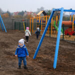 Otwarcie placu zabaw w Miedzianej Górze / Wiktor Dziarmaga / Radio Kielce