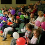 Inauguracja 15. Akademii Przyszłości, podczas której dzieci otrzymały specjalne indeksy sukcesu / Marcin Różyc / Radio Kielce