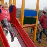 Otwarcie placu zabaw w Miedzianej Górze / Wiktor Dziarmaga / Radio Kielce