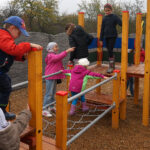 Otwarcie placu zabaw w Miedzianej Górze / Wiktor Dziarmaga / Radio Kielce