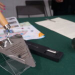 Wmurowanie symbolicznego aktu erekcyjnego pod budowę przedszkola i żłobka w Chęcinach / Wiktor Dziarmaga / Radio Kielce