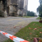 Szkody wyrządzone przez wichurę na dachu bazyliki kolegiackiej w Wiślicy / Kamil Włosowicz / Radio Kielce