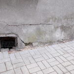 Nowy Korczyn. Zabytkowy Dom Długosza popada w ruinę / Kamil Włosowicz / Radio Kielce