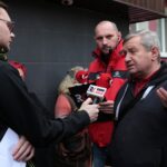 Kielce. Program Radia Kielce i TVP3 Kielce - problem bezpańskich zwierząt w jednym z bloków na osiedlu Czarnów / Krzysztof Bujnowicz / Radio Kielce