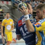 8. kolejka PGNiG Superligi Orlen Wisła Płock - PGE Vive Kielce. Julen Aginagalde / Krzysztof Bujnowicz / Radio Kielce
