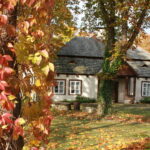 Złota polska w jesień w obiektywie słuchaczy Radia Kielce. Dworek Laszczyków w Kielcach / Radio Kielce