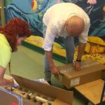 Warszawska Fundacja Spełnionych Marzeń przekazała oddziałowi Onkologii i Hematologii Dziecięcej w Kielcach nowy sprzęt / Marlena Płaska / Radio Kielce