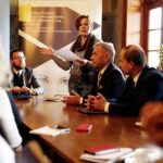 Tokarnia. Konferencja prasowa marszałka Adama Jarubasa dotycząca wykorzystania unijnych dotacji / Jarosław Kubalski / Radio Kielce