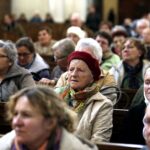 Święty Krzyż. Wystawa misyjna i spotkanie ojcem misjonarzem Władysławem Koziołem / Jarosław Kubalski / Radio Kielce