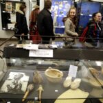 Święty Krzyż. Wystawa misyjna i spotkanie ojcem misjonarzem Władysławem Koziołem / Jarosław Kubalski / Radio Kielce