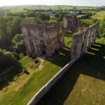 08.06.2017 Bodzentyn. Zamek. Ruiny / Jarosław Kubalski / Radio Kielce