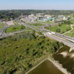 Sandomierz. Rzeka Wisła. Most. Węzeł drogowy i targowisko / Jarosław Kubalski / Radio Kielce