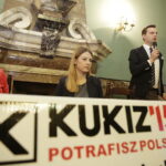 Kielce. Spotkanie posłów Stowarzyszenia Kukiz'15 z mieszkańcami w WDK. Posłowie Agnieszka Ścigaj, Elżbieta Zielińska i Jakub Kulesza / Jarosław Kubalski / Radio Kielce