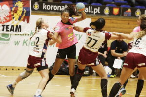 07.10.2017 Kielce. Kielce. Mecz PGNiG Superligi Korona Handball Kielce - SPR Pogoń Szczecin. Priscila Dos Santos / Jarosław Kubalski / Radio Kielce