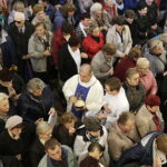 07.10.2017 Kielce. Diecezjalna Pielgrzymka Róż Żywego Różańca. Msza w bazylice katedralnej. / Jarosław Kubalski / Radio Kielce