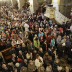 07.10.2017 Kielce. Diecezjalna Pielgrzymka Róż Żywego Różańca. Msza w bazylice katedralnej. / Jarosław Kubalski / Radio Kielce