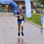 08.10.2017 Kielce. Bieg 6. Kielecka Dycha. Drugi na mecie był Aleksander Dragan / Jarosław Kubalski / Radio Kielce