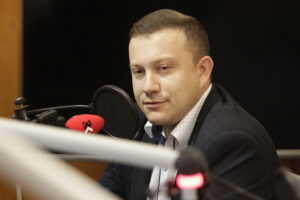 08.10.2017 Kielce. Studio Polityczne Radia Kielce. Karol Kliś, PSL / Jarosław Kubalski / Radio Kielce