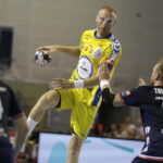 08.10.2017 Kielce. Piłka ręczna. Liga Mistrzów. Mecz PGE Vive Kielce Flensburgiem Handewitt. Karol Bielecki / Jarosław Kubalski / Radio Kielce