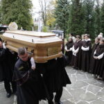 Zawichost. Uroczystości pogrzebowe bp seniora diecezji sandomierskiej Wacława Świerzawskiego / Jarosław Kubalski / Radio Kielce