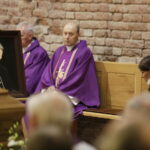 15.10.2017 Zawichost. Uroczystości pogrzebowe bp seniora diecezji sandomierskiej Wacława Świerzawskiego. Msza żałobna / Jarosław Kubalski / Radio Kielce