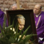 15.10.2017 Zawichost. Uroczystości pogrzebowe bp seniora diecezji sandomierskiej Wacława Świerzawskiego. Msza żałobna / Jarosław Kubalski / Radio Kielce