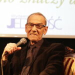 16.10.2017 Kielce. Bohdan Gumowski i jego książka "Camino znaczy droga". Spotkanie z czytelnikami w DŚT / Jarosław Kubalski / Radio Kielce