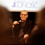 16.10.2017 Kielce. Bohdan Gumowski i jego książka "Camino znaczy droga". Spotkanie z czytelnikami w DŚT / Jarosław Kubalski / Radio Kielce