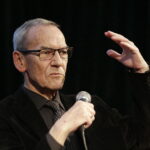 16.10.2017 Kielce. Bohdan Gumowski i jego książka "Camino znaczy droga". Spotkanie z czytelnikami w DŚT / Jarosław Kubalski / Radio Kielce