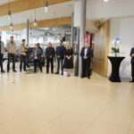 19.10.017 Kielce.  Siatkarze DAFI Społem Kielce dostali do jazdy toyoty yaris od TOYOTA Romanowski / Jarosław Kubalski / Radio Kielce