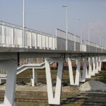 19.10.2017 Kielce. Kładka nad nad torami i peronem stacji Kielce Herbskie / Jarosław Kubalski / Radio Kielce