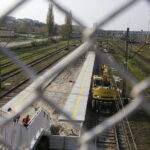 19.10.2017 Kielce. Kładka nad nad torami i peronem stacji Kielce Herbskie / Jarosław Kubalski / Radio Kielce