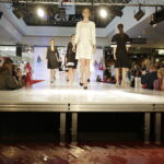 22.10.2017 Kielce. Akademia Off Fashion. Pokaz mody w Galerii Echo / Jarosław Kubalski / Radio Kielce