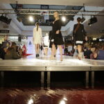 22.10.2017 Kielce. Akademia Off Fashion. Pokaz mody w Galerii Echo / Jarosław Kubalski / Radio Kielce