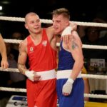 Mecz Polska - Irlandia w Hali "Pod Basztami". Marek Pietruczuk i Wayne Kelly / Marzena Mąkosa / Radio Kielce