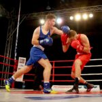 Mecz Polska - Irlandia w Hali "Pod Basztami". Daniel Adamiec i John Joyce w walce / Marzena Mąkosa / Radio Kielce