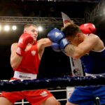 Mecz Polska - Irlandia w Hali "Pod Basztami". Daniel Adamiec i John Joyce w walce / Marzena Mąkosa / Radio Kielce