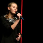 Eliminacje wojewódzkie Festiwalu Piosenki Niezłomnej IPN. Na zdjęciu : Izabela Drogosz z Gimnazjum Katolickiego w Kielcach / Marzena Mąkosa / Radio Kielce