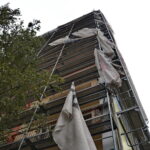 Straty spowodowane nocną wichurą. Ulica Sandomierska / Marzena Mąkosa / Radio Kielce