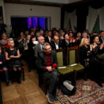 Benefis Teresy i Mirka Bielińskich. Goście wydarzenia odbywającego się w Domu Środowisk Twórczych w Kielcach / Marzena Mąkosa / Radio Kielce