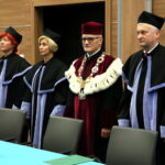 Inauguracja roku akademickiego na Wydziale Lekarskim i Nauk o Zdrowiu Uniwersytetu Jana Kochanowskiego. Trzeci od lewej - prof. Stanisław Głuszek, prorektor UJK / Marzena Mąkosa / Radio Kielce