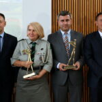 Wojewódzkie obchody Światowego Dnia Turystyki. Wręczanie statuetek "Wędrowiec Świętokrzyski". / Marzena Mąkosa / Radio Kielce