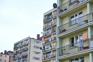Mieszkania Chemaru. Budynki przy ulicy Nowy Świat / Marzena Mąkosa / Radio Kielce