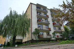 Mieszkania Chemaru. Budynek przy ulicy Nowy Świat / Marzena Mąkosa / Radio Kielce